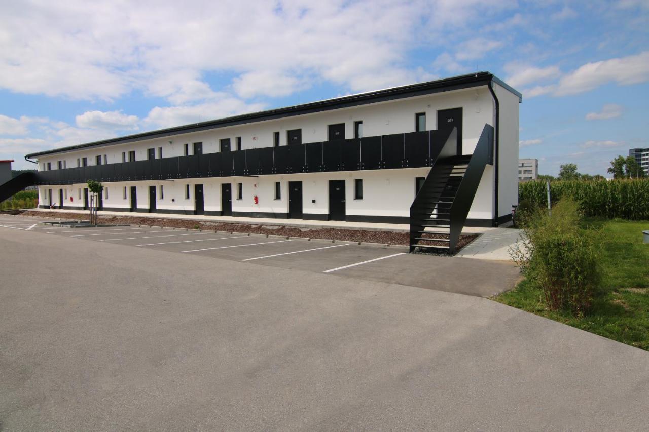 Kf Hotel By Wmm Hotels Kaufbeuren Exterior foto
